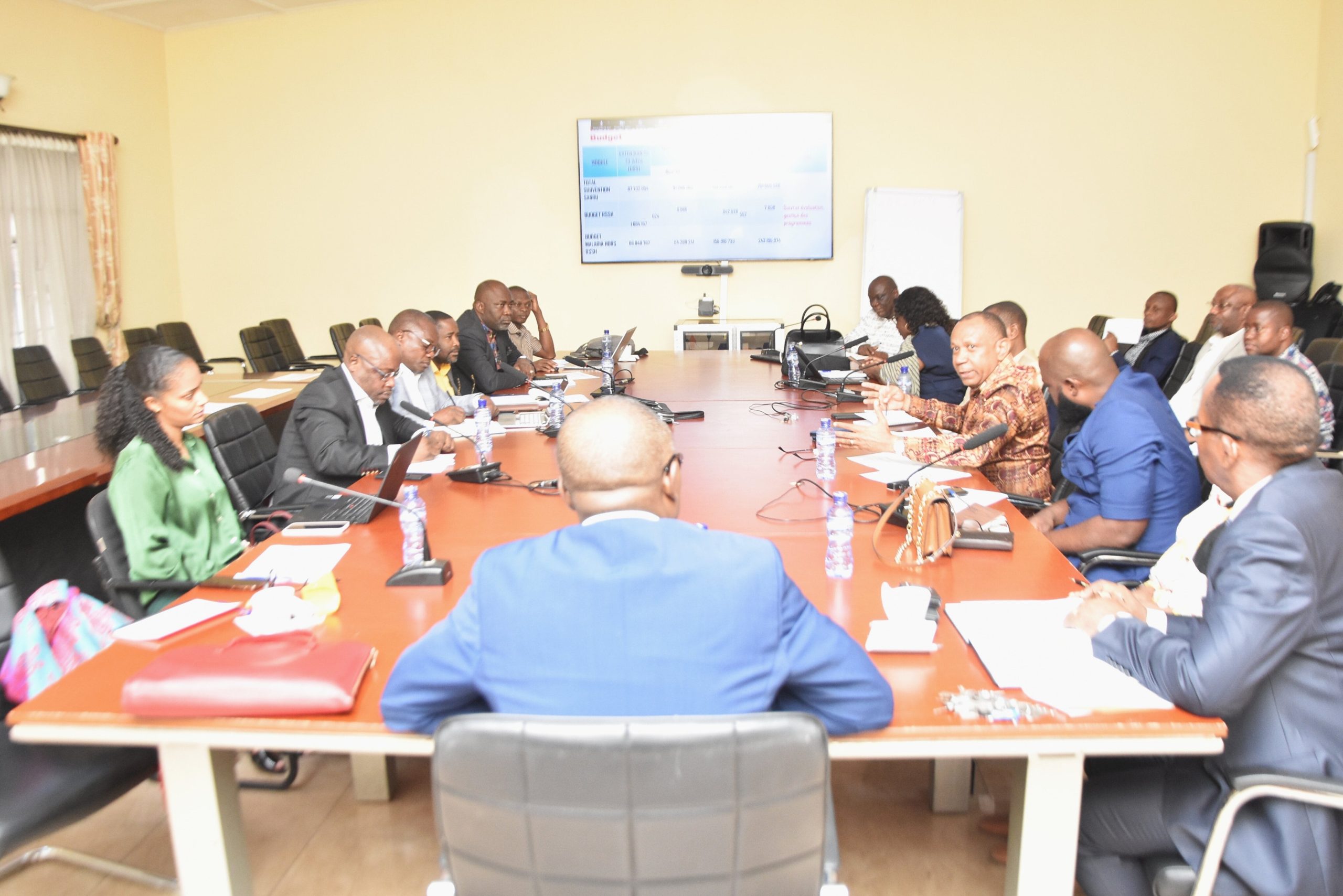 Réunion de restitution du grant making au CCM par les récipiendaires principaux